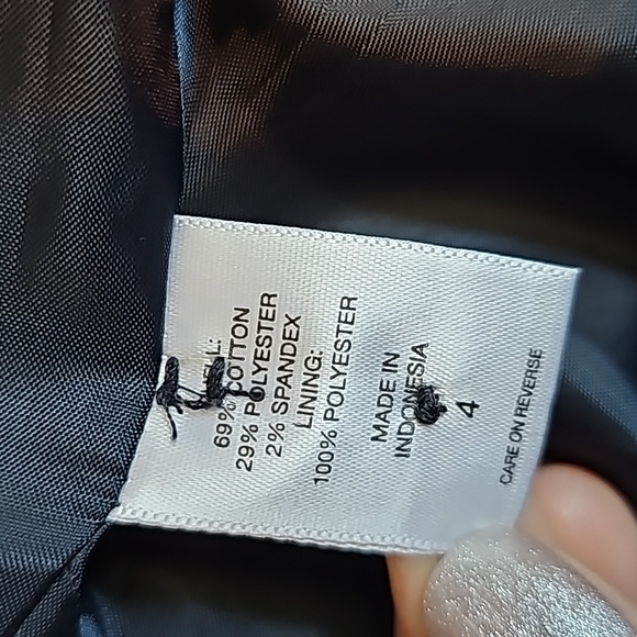 7th Avenue New York & Company blue blazer. 4 - Picture 8 of 9